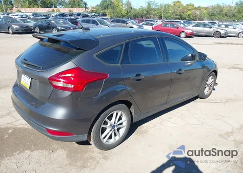 2015 Ford Focus Se z USA, uszkodzony, nr VIN 1FADP3K25FL289354